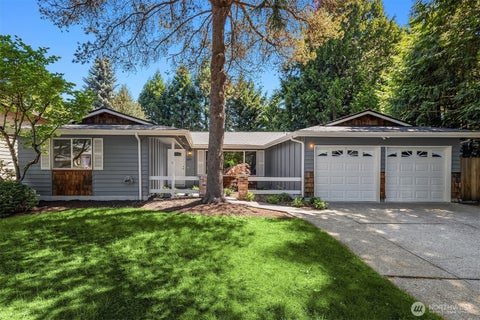 Photo of 13102 111th Place NE, Kirkland, WA 98034 (MLS # 2529564)
