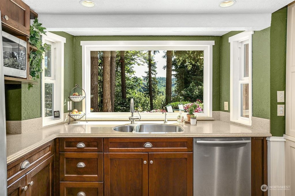 Photo of 16939 SE 149th Street, Renton, WA 98059 (MLS # 2150192)