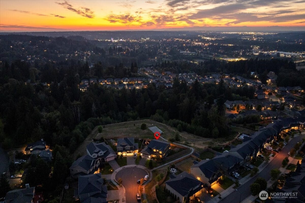 3809 Victoria Lane Court