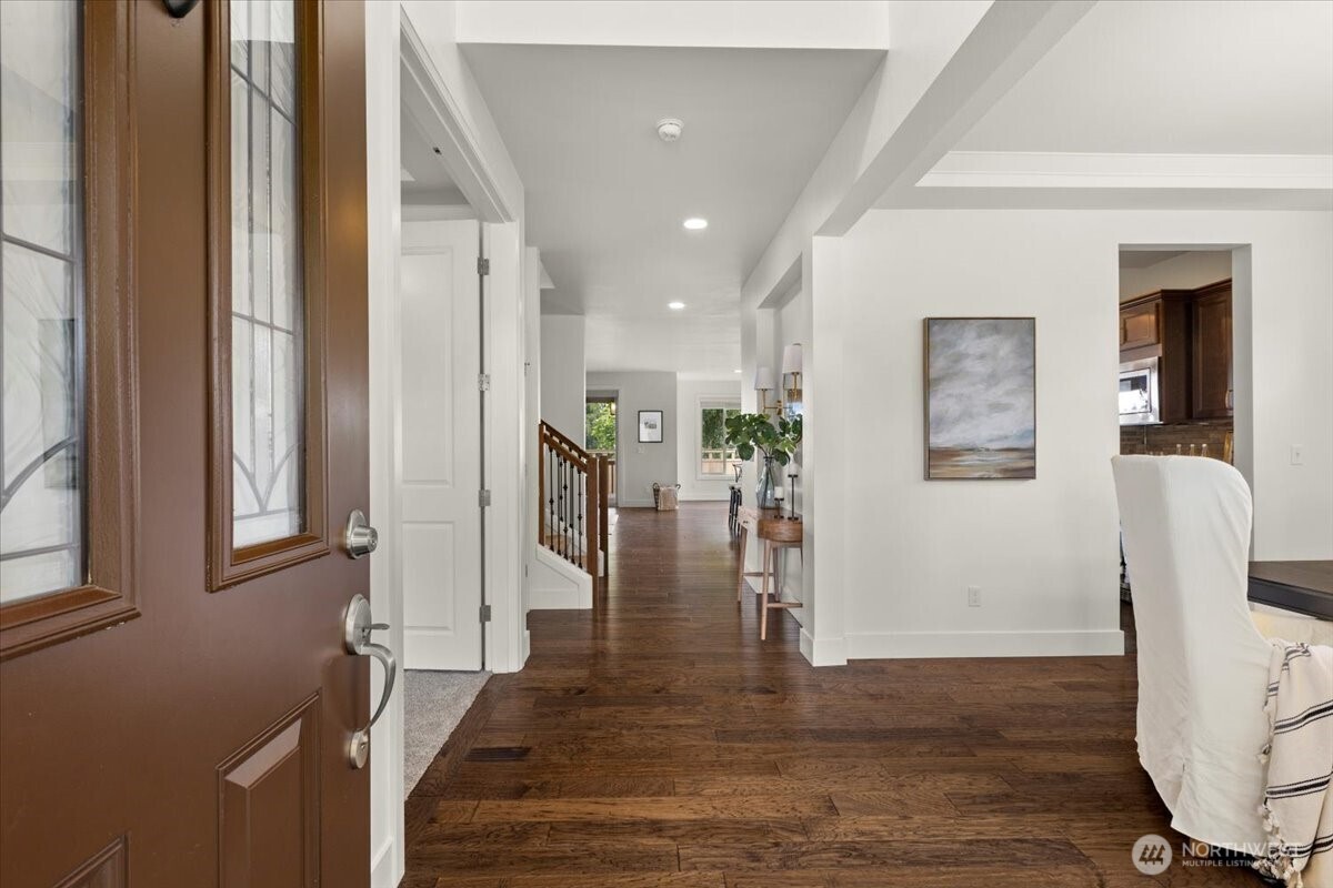 3809 Victoria Lane Court