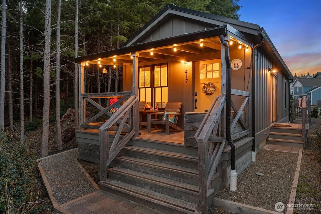 Photo of 417 E Compass Street, Pacific Beach, WA 98571 (MLS # 2500673)