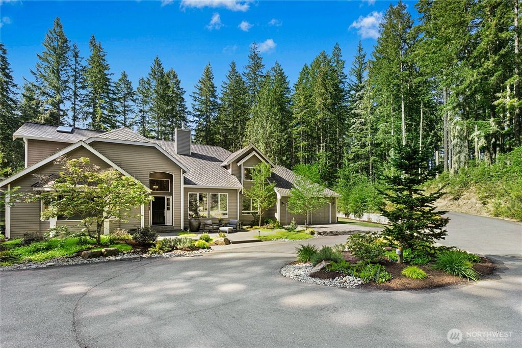 Photo of 8804 221st Avenue NE, Redmond, WA 98053 (MLS # 2523330)