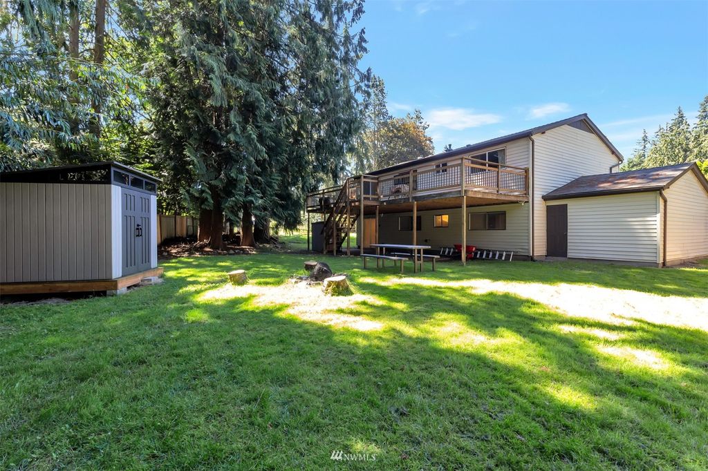 Photo of 1704 215th Street SW, Lynnwood, WA 98036 (MLS # 1966503)