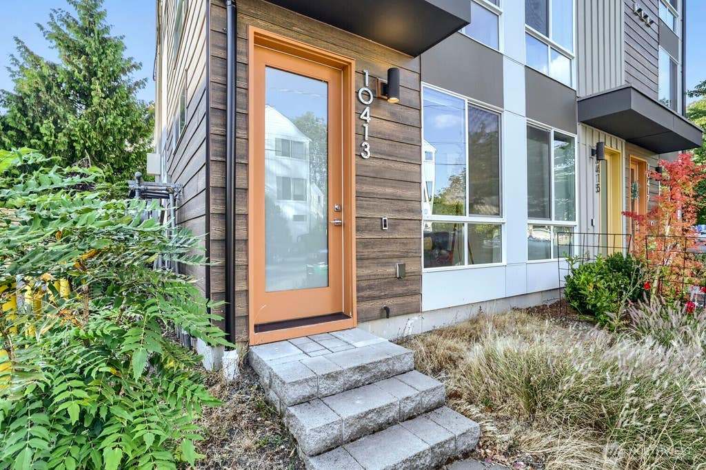 Photo of 10413 Alderbrook Place NW, Seattle, WA 98177 (MLS # 2567171)