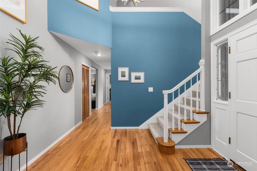 Photo of 23252 NE 20th Place, Sammamish, WA 98074 (MLS # 2206772)