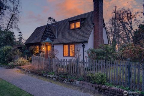 Photo of 5605 49th Avenue SW, Seattle, WA 98136 (MLS # 2487858)