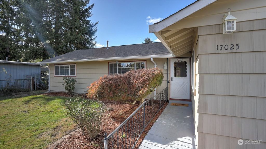 Photo of 17025 124th Avenue SE, Renton, WA 98058 (MLS # 2302670)