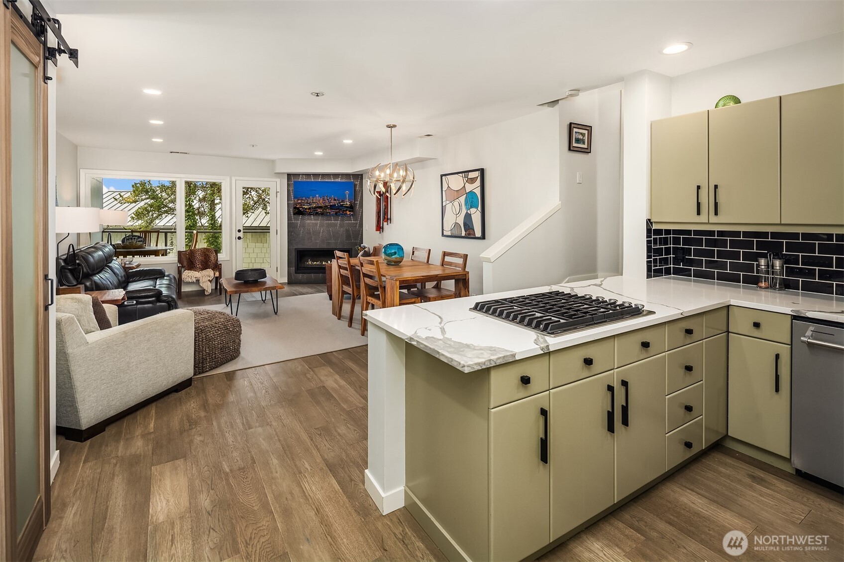 9039 NE Juanita Drive 304