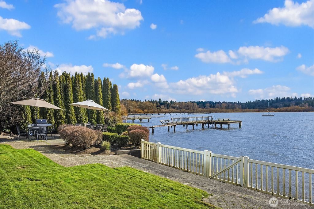 Photo of 9039 Juanita Drive #304, Kirkland, WA 98034 (MLS # 2485620)