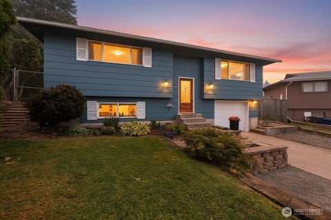 Photo of 420 N Huber Court, East Wenatchee, WA 98802 (MLS # 2564864)