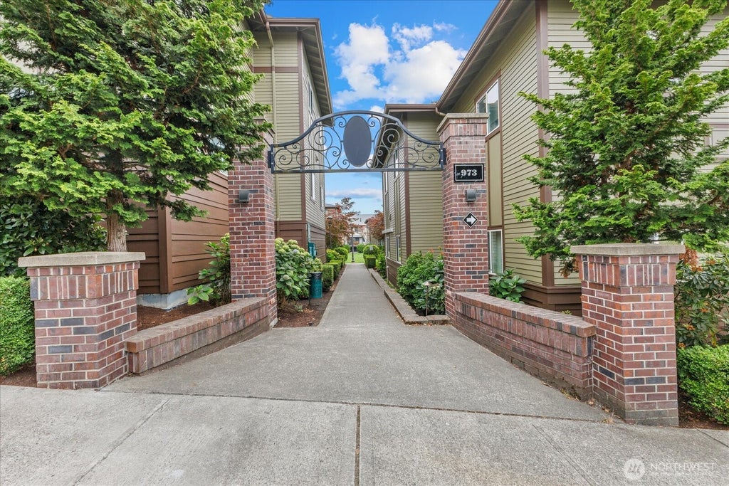 Photo of 973 NE Ingram Street #A101, Issaquah, WA 98029 (MLS # 2571177)