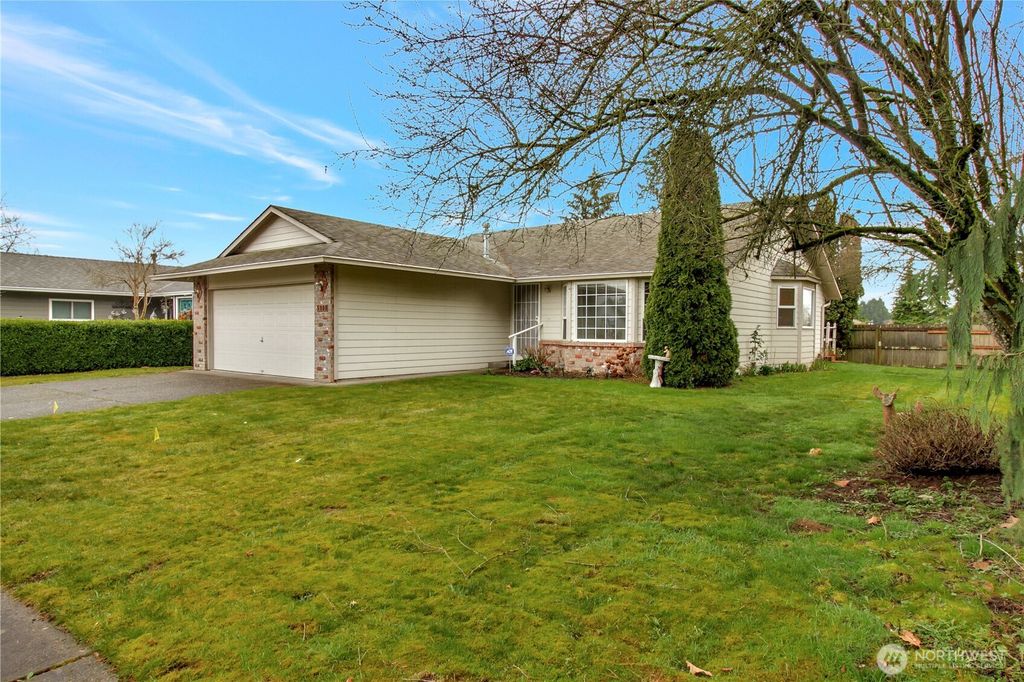 Photo of 5108 113th Place NE, Marysville, WA 98271 (MLS # 2334550)