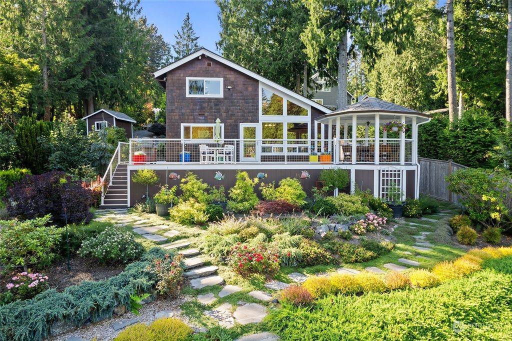 Photo of 311 NW Lake Roesiger Road, Snohomish, WA 98290 (MLS # 2287544)