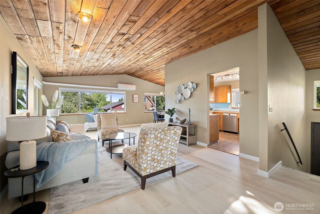 Photo of 7307 35th Avenue SW, Seattle, WA 98126 (MLS # 2418165)