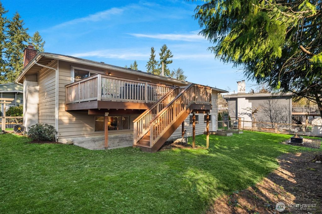 Photo of 2111 N 188th Street, Shoreline, WA 98133 (MLS # 2487830)