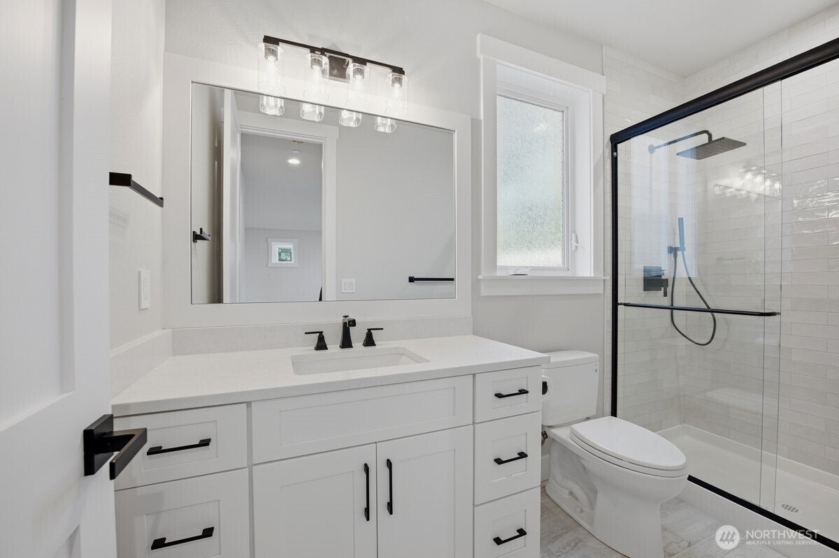 8525 230th Place SW 11