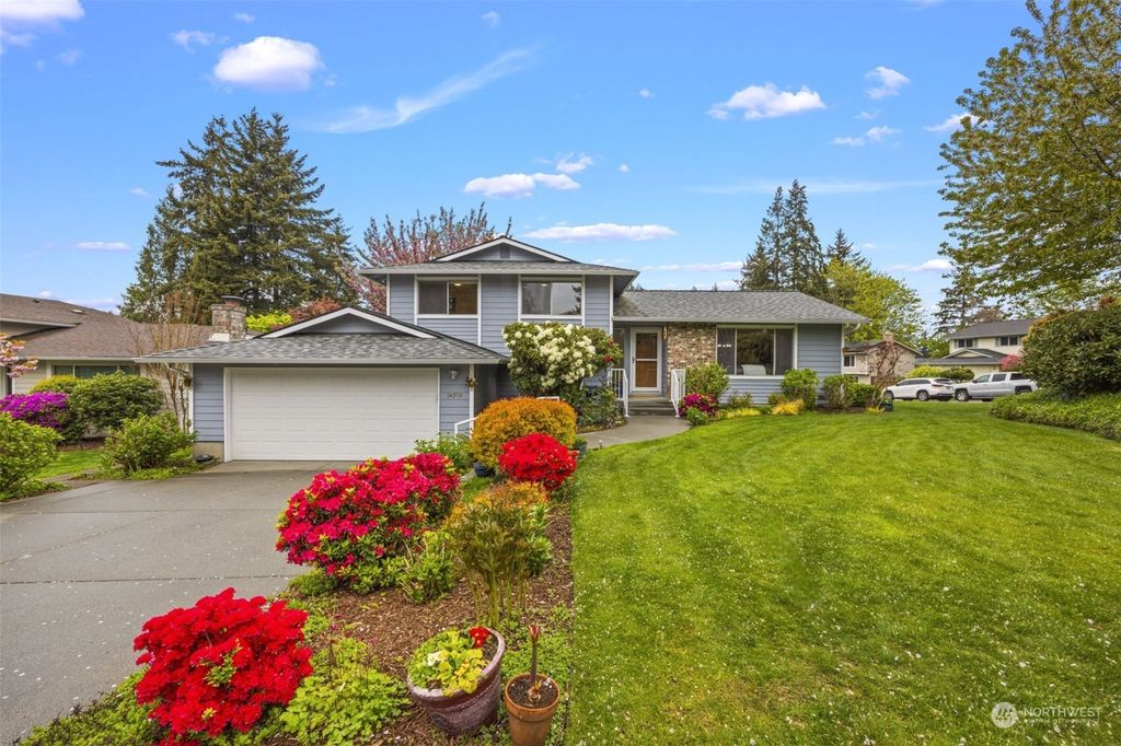 Photo of 14719 125th Avenue NE, Woodinville, WA 98072 (MLS # 2196787)