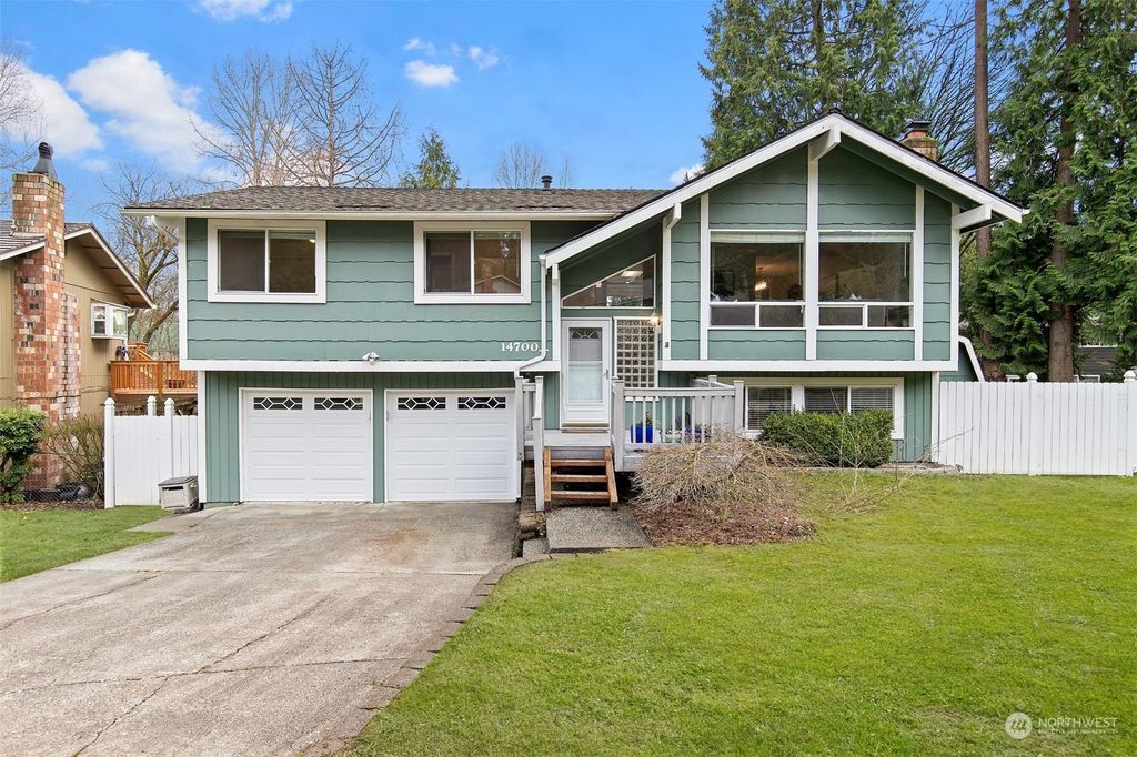 Photo of 14700 107th Avenue NE, Bothell, WA 98011 (MLS # 2198294)