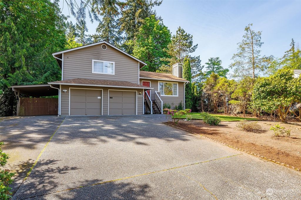 Photo of 21905 49th Place W, Mountlake Terrace, WA 98058 (MLS # 2238384)