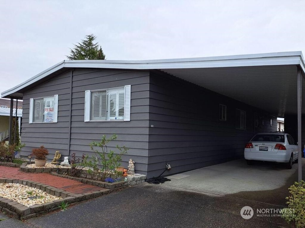 Photo of 11436 SE 208th Street #139, Kent, WA 98031 (MLS # 2059950)