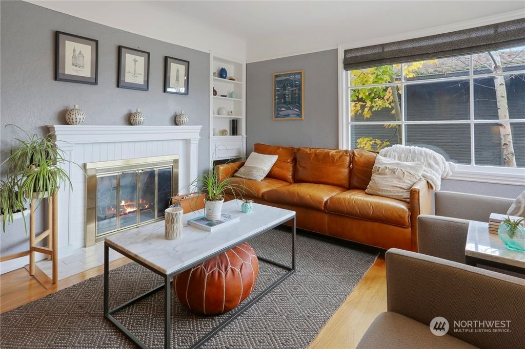 Photo of 3953 SW Kenyon Street, Seattle, WA 98136 (MLS # 2252925)