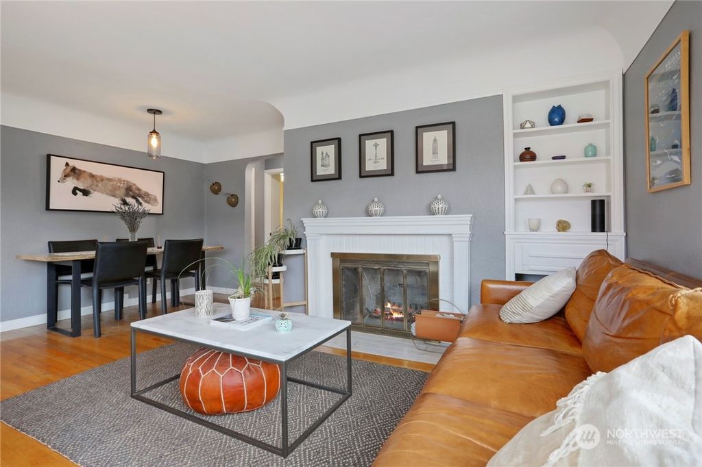 Photo of 3953 SW Kenyon Street, Seattle, WA 98136 (MLS # 2252925)