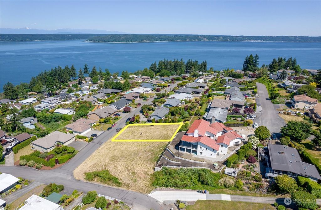Photo of 6007 Bayview Drive NE, Tacoma, WA 98422 (MLS # 2303637)