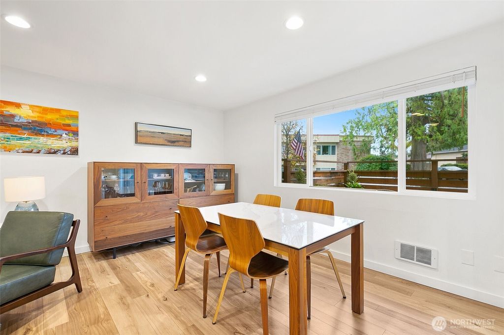 Photo of 335 Heather Road #208, Everett, WA 98203 (MLS # 2459243)