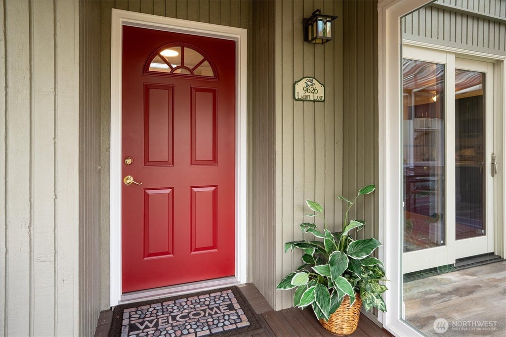 Photo of 9626 Laurel Lane, Edmonds, WA 98020 (MLS # 2579708)