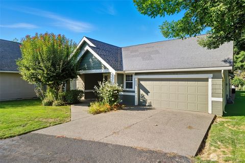 Photo of 702 SE Creekside Drive, College Place, WA 99324 (MLS # 2436567)