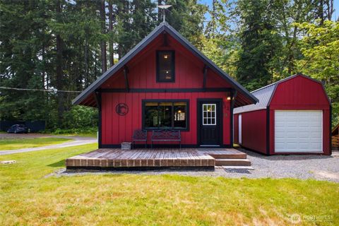 Photo of 132 Firwood Drive S, Randle, WA 98377 (MLS # 2550298)