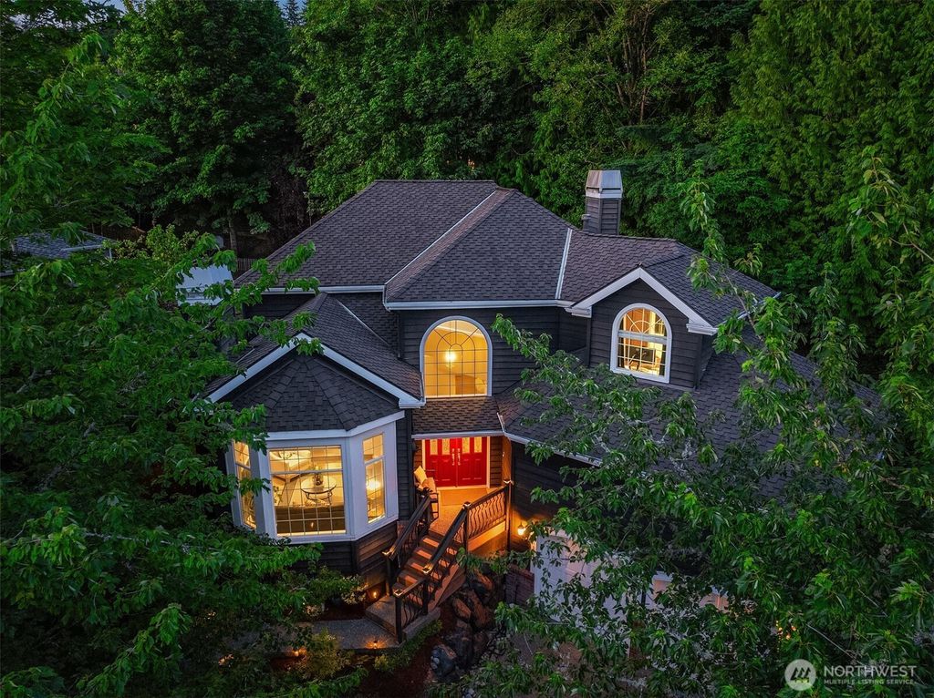 Photo of 15214 102nd Avenue NE, Bothell, WA 98011 (MLS # 2398643)