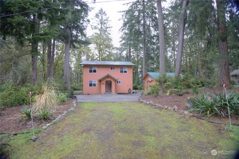 A home in Anderson Island