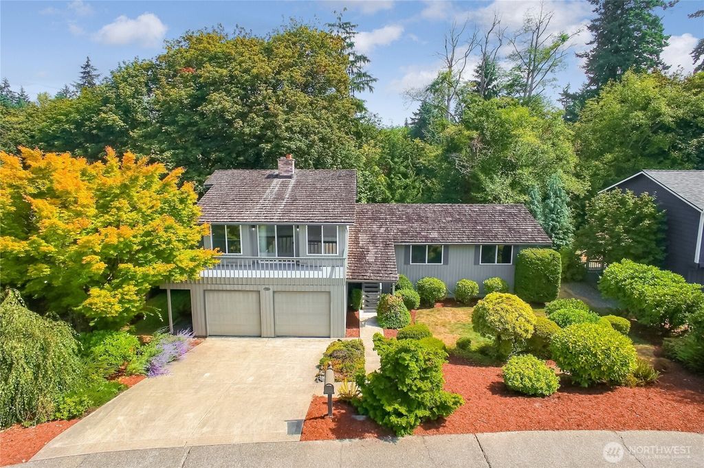Photo of 31532 36th Avenue SW, Federal Way, WA 98023 (MLS # 2433625)