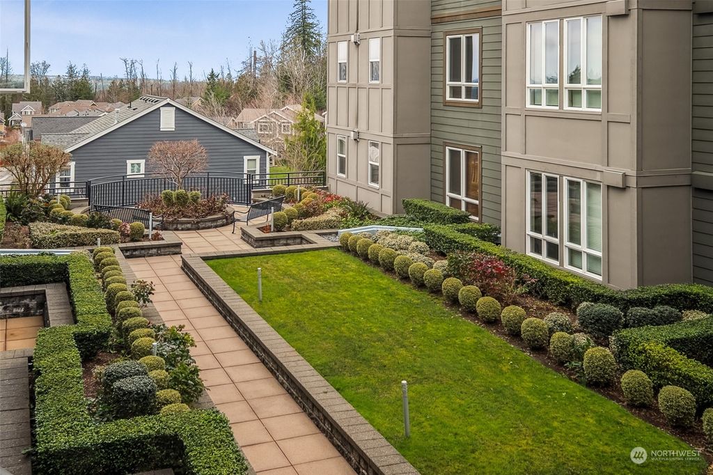 Photo of 1880 25th Street NE #N308, Issaquah, WA 98029 (MLS # 2187602)