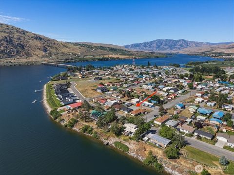 Photo of 607 S 1st Street, Brewster, WA 98812 (MLS # 2545051)