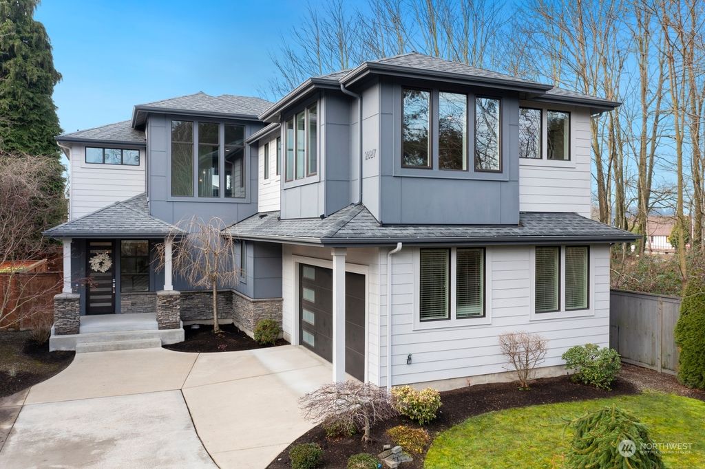 Photo of 2827 Garden Avenue N, Renton, WA 98056 (MLS # 2324590)