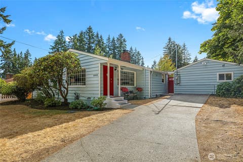 Photo of 18005 Fremont Avenue N, Shoreline, WA 98133 (MLS # 2564651)
