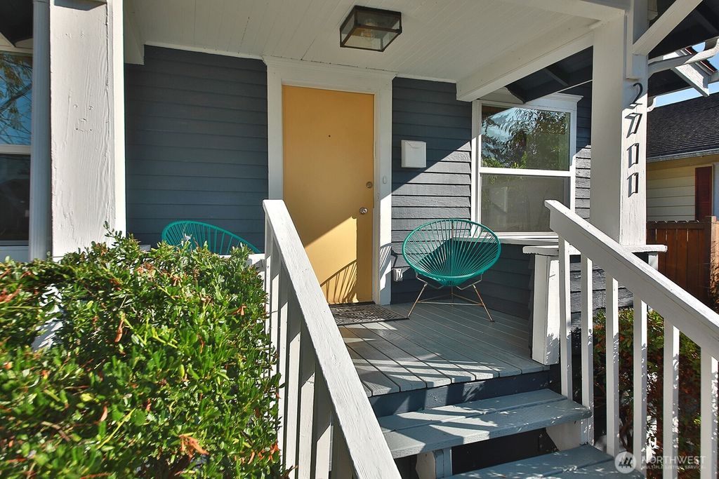 Photo of 2711 16th Street, Everett, WA 98201 (MLS # 2431156)