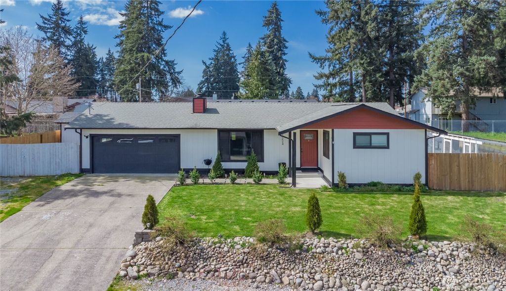 Photo of 17224 E 10th Ave Ave, Spanaway, WA 98387 (MLS # 2502084)