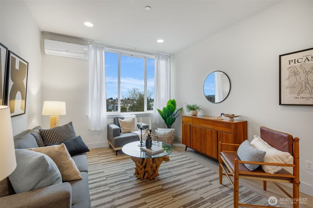 Photo of 908 N 46th Street #F, Seattle, WA 98103 (MLS # 2506823)