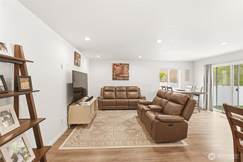 1259 Theo Way