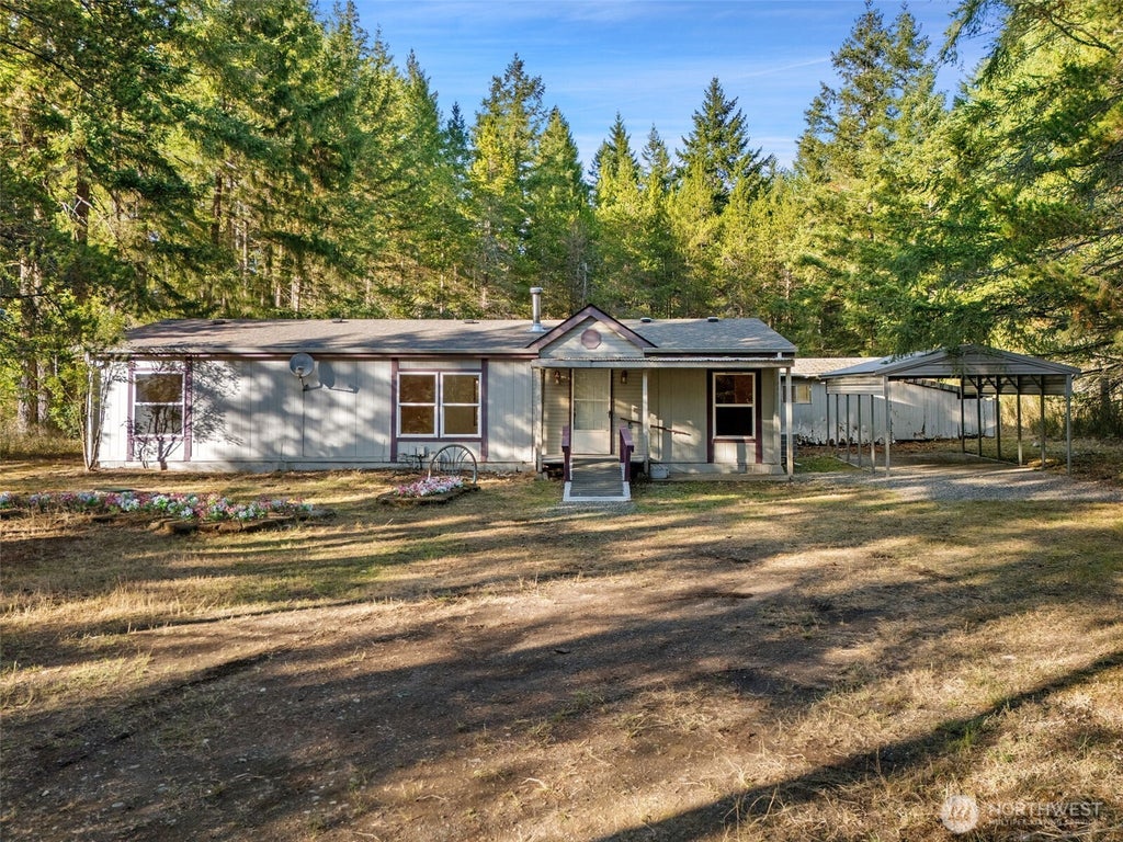 Photo of 261 E Pinedirosa Road, Union, WA 98592 (MLS # 2588215)
