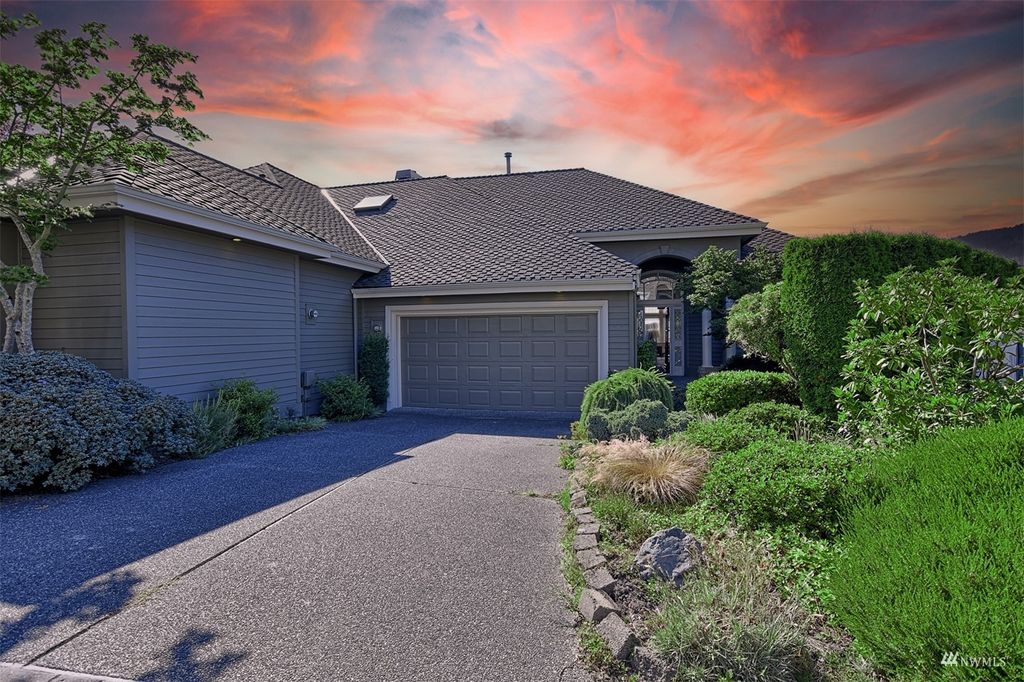 Photo of 11600 E Oakmont Drive, Mukilteo, WA 98275 (MLS # 1979307)