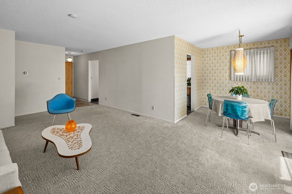 Photo of 1116 E 1st Avenue, Ellensburg, WA 98926 (MLS # 2536707)