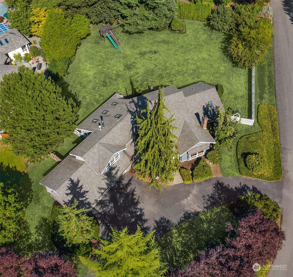 Photo of 14246 157th Place NE, Woodinville, WA 98072 (MLS # 2144422)