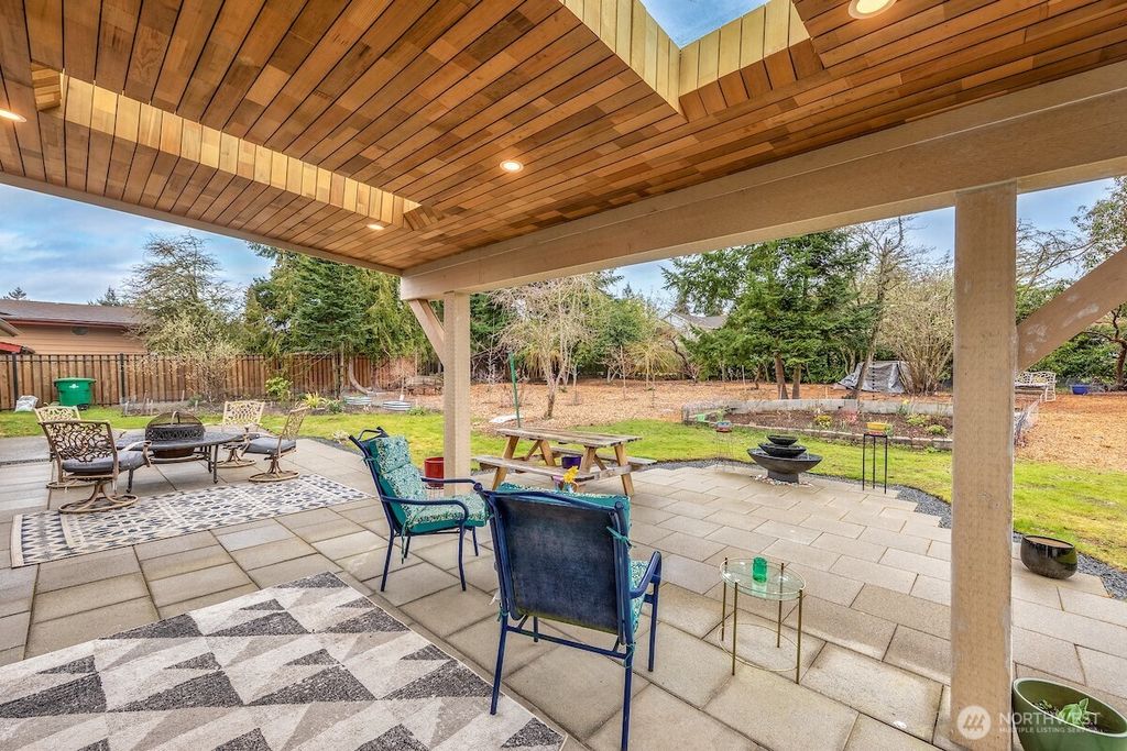 Photo of 1420 NW 186th Street, Shoreline, WA 98177 (MLS # 2487802)