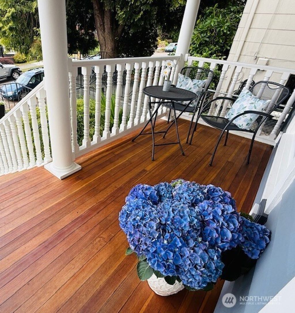 Photo of 2707 4th Avenue W, Seattle, WA 98119 (MLS # 2393827)