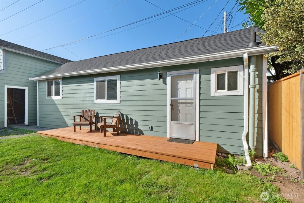 Photo of 1926 Colby Avenue, Everett, WA 98201 (MLS # 2442387)