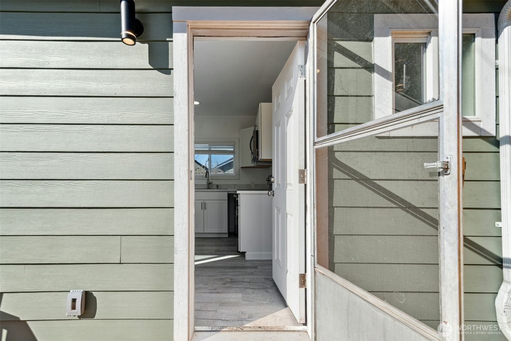 Photo of 1926 Colby Avenue, Everett, WA 98201 (MLS # 2442387)